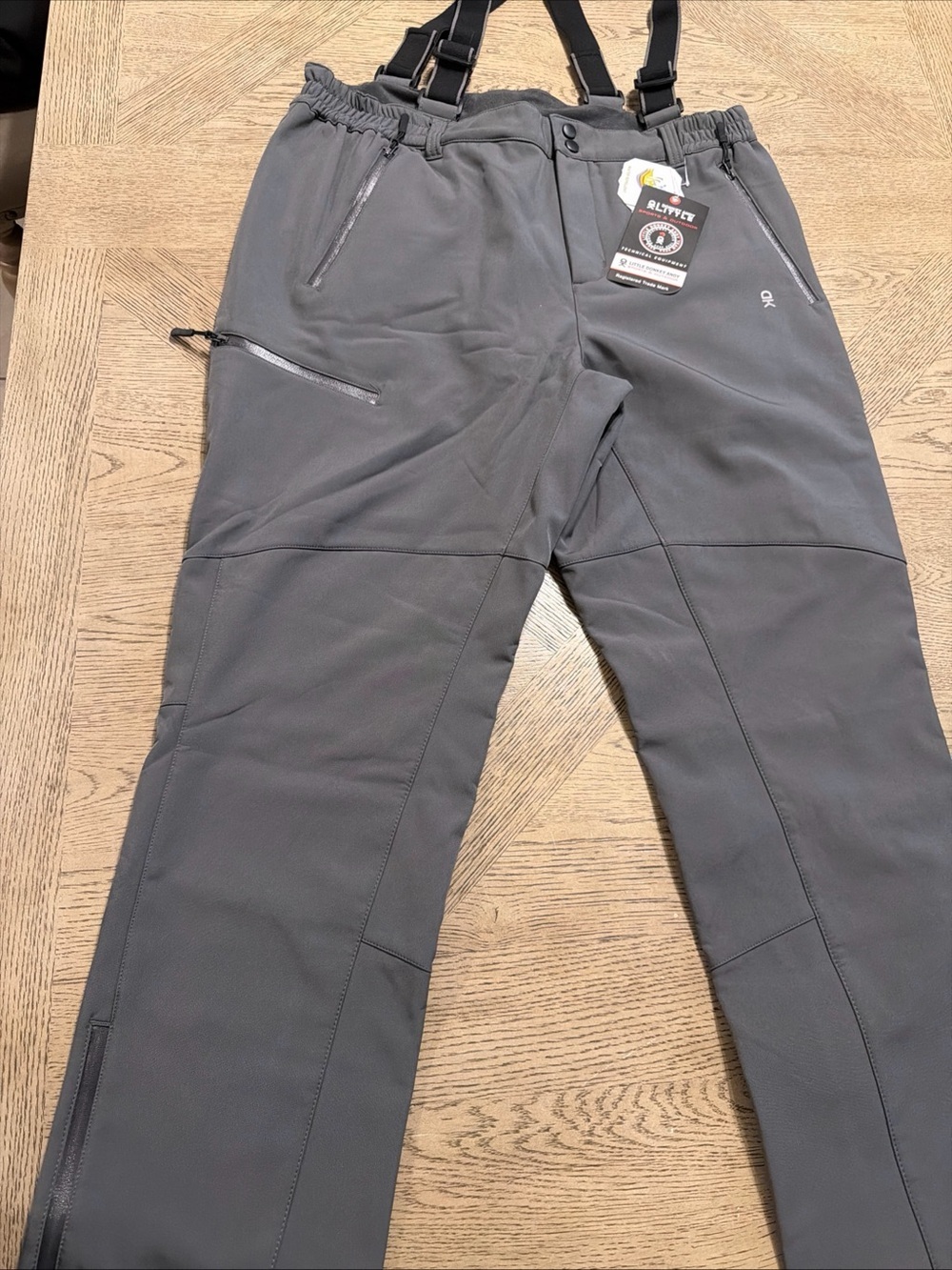 LITTLE DONKEY ANDY Mens Snow Pants With Suspendeds Size XL